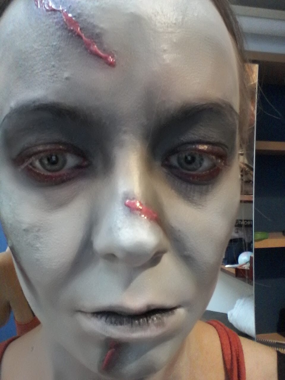 Maquillage halloween - l'exorciste - cicatrices